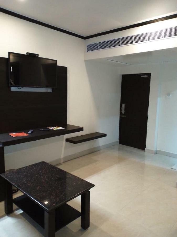 Saravanaa Residency Мадурай Экстерьер фото